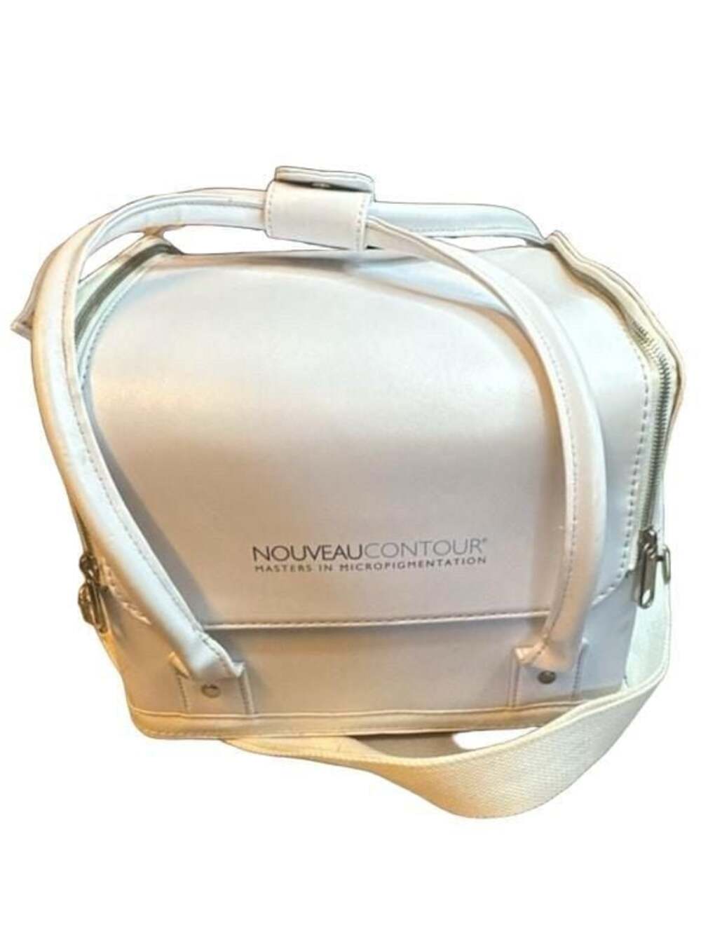 Nouveau Contour Makeup Bag